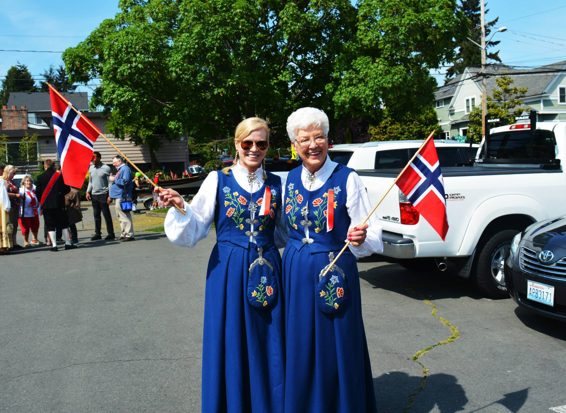 ballard parade_480x350