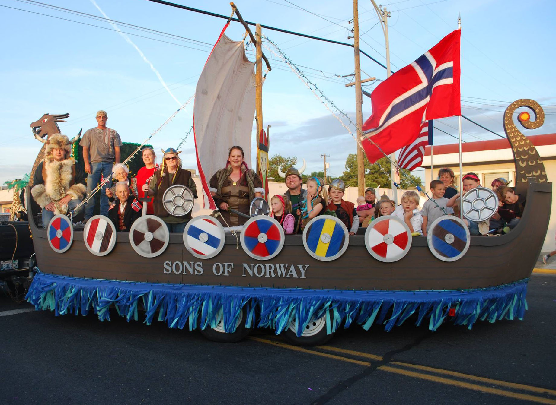 daffodil parade_480x350